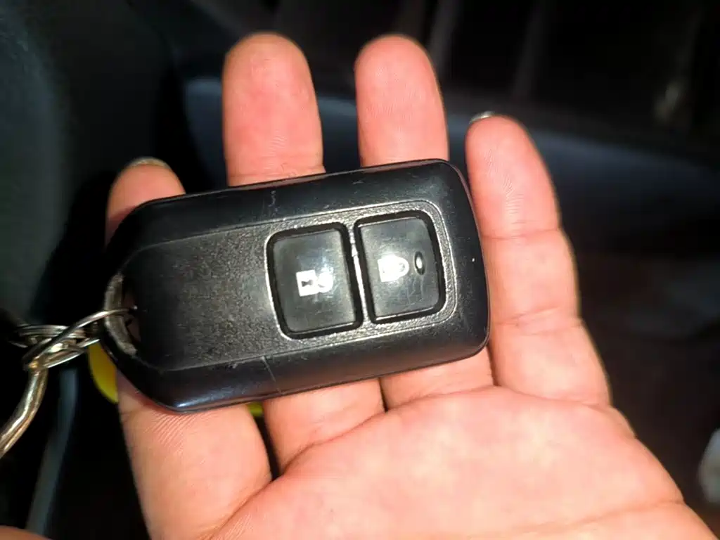 Toyota Yaris L — миниатюра 9