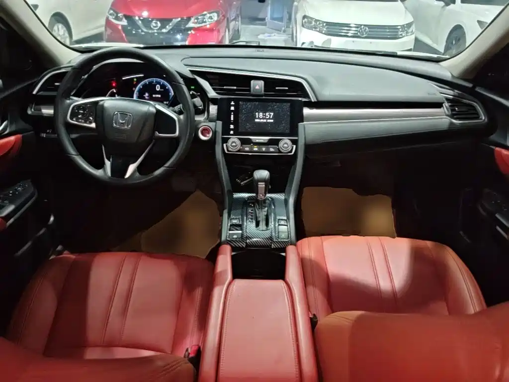 Honda Civic — миниатюра 10