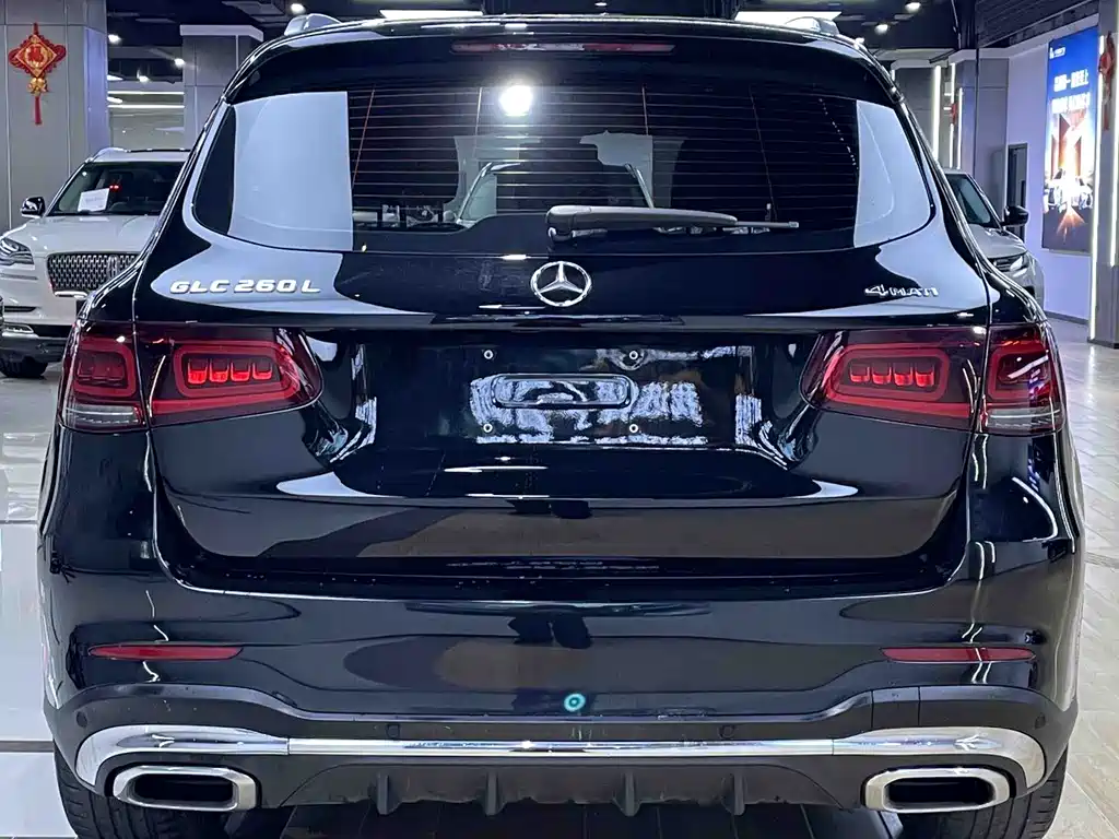 MERCEDES-BENZ GLC