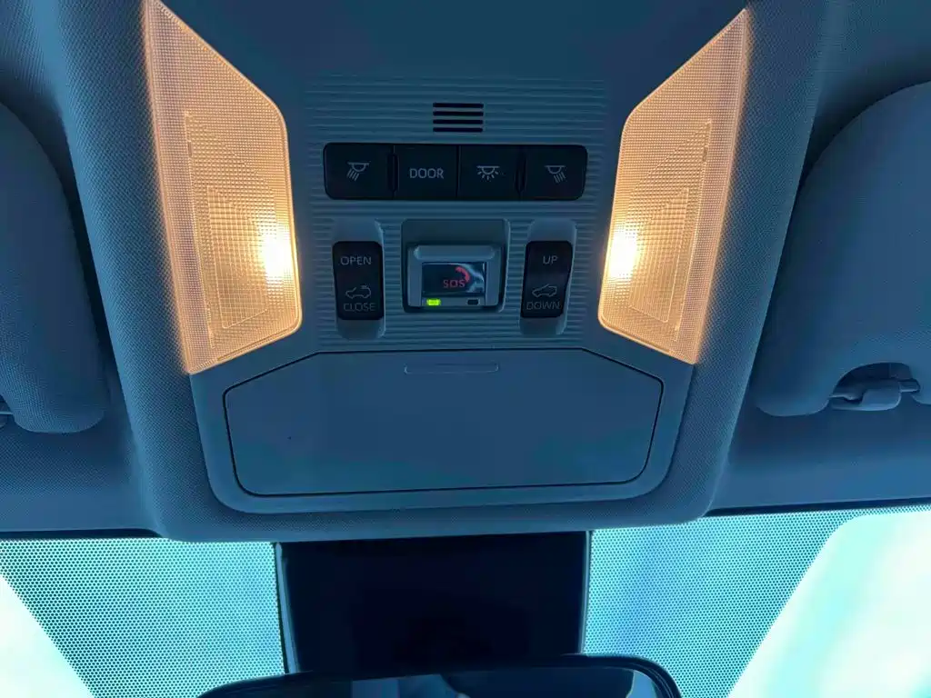 Toyota RAV4 — миниатюра 28