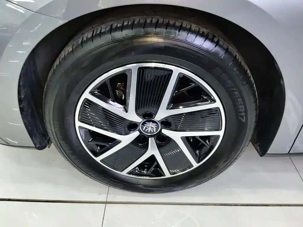 BYD Qin L — миниатюра 23