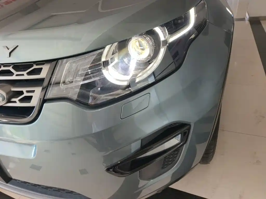 Land Rover Discovery Sport — миниатюра 24