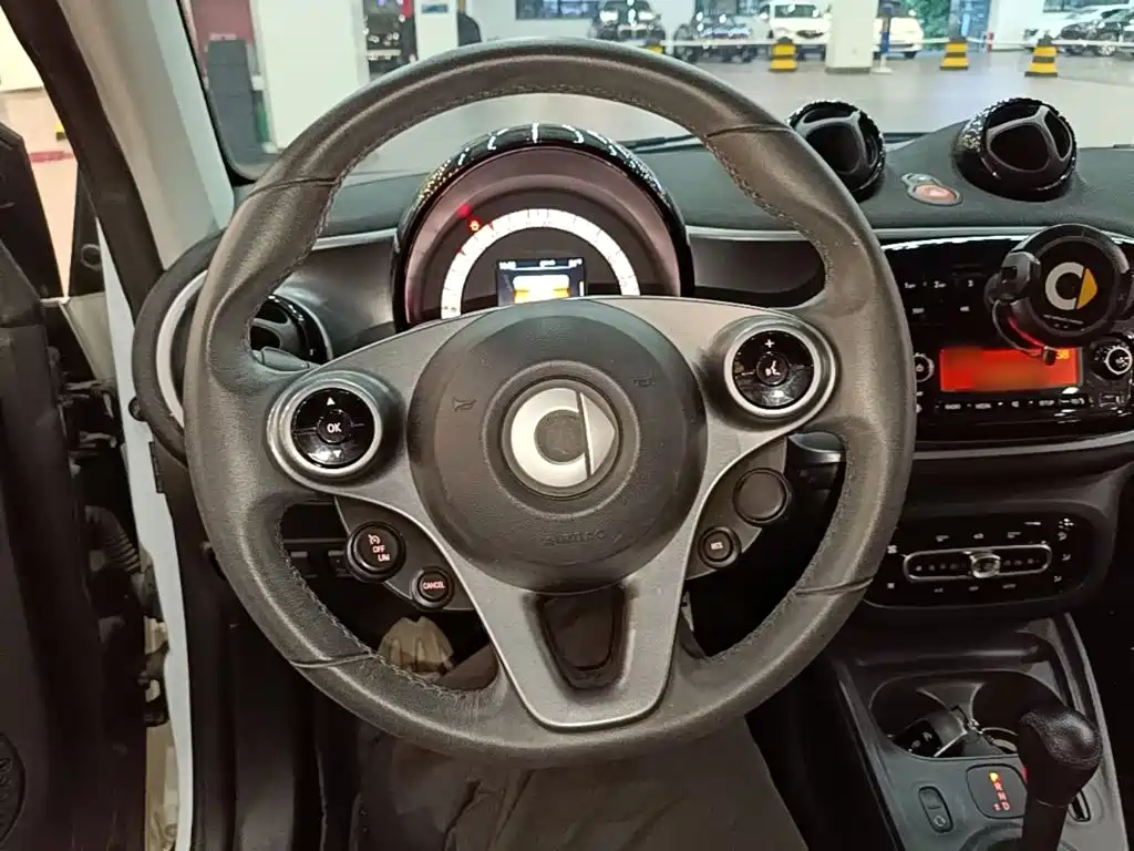 smart Smart Fortwo — миниатюра 11