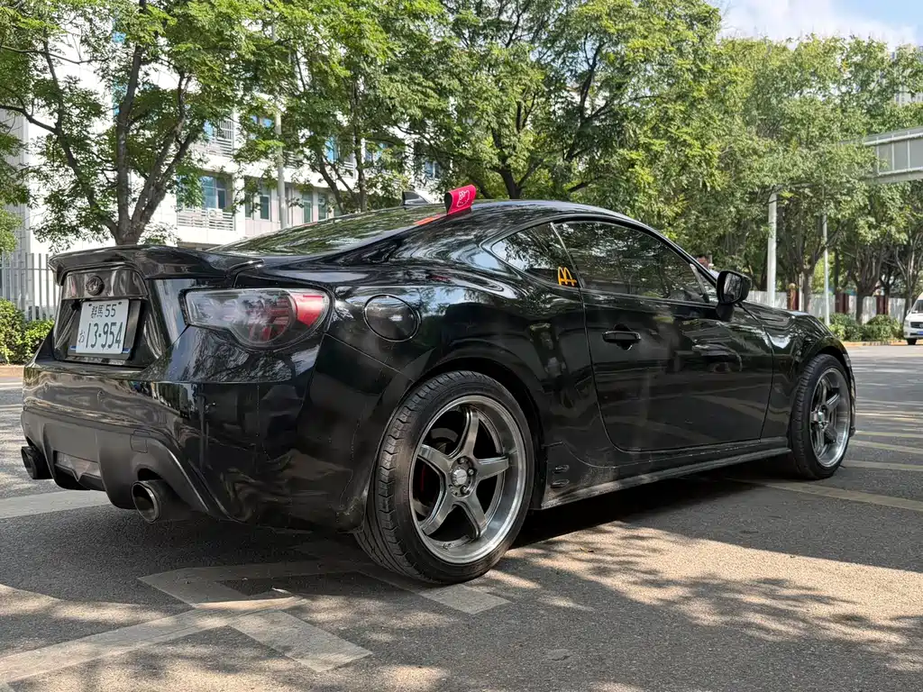 Subaru BRZ — миниатюра 5