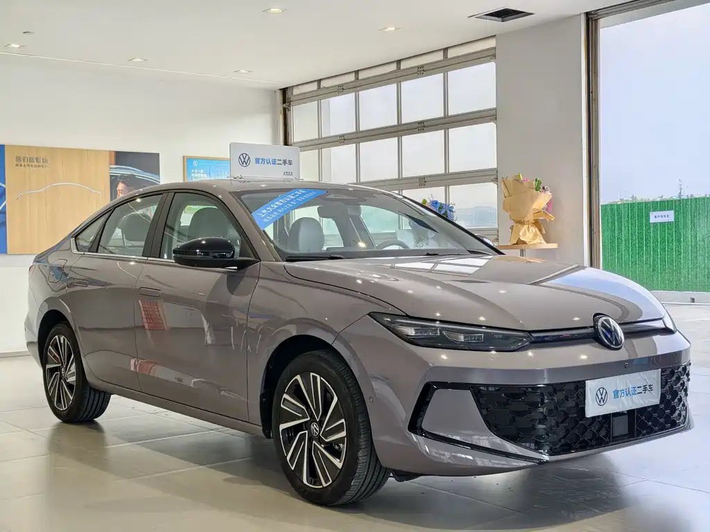 Volkswagen Lavida — миниатюра 3