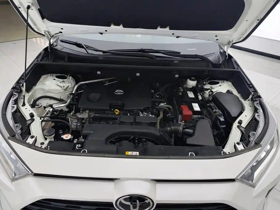 Toyota RAV4 — миниатюра 10