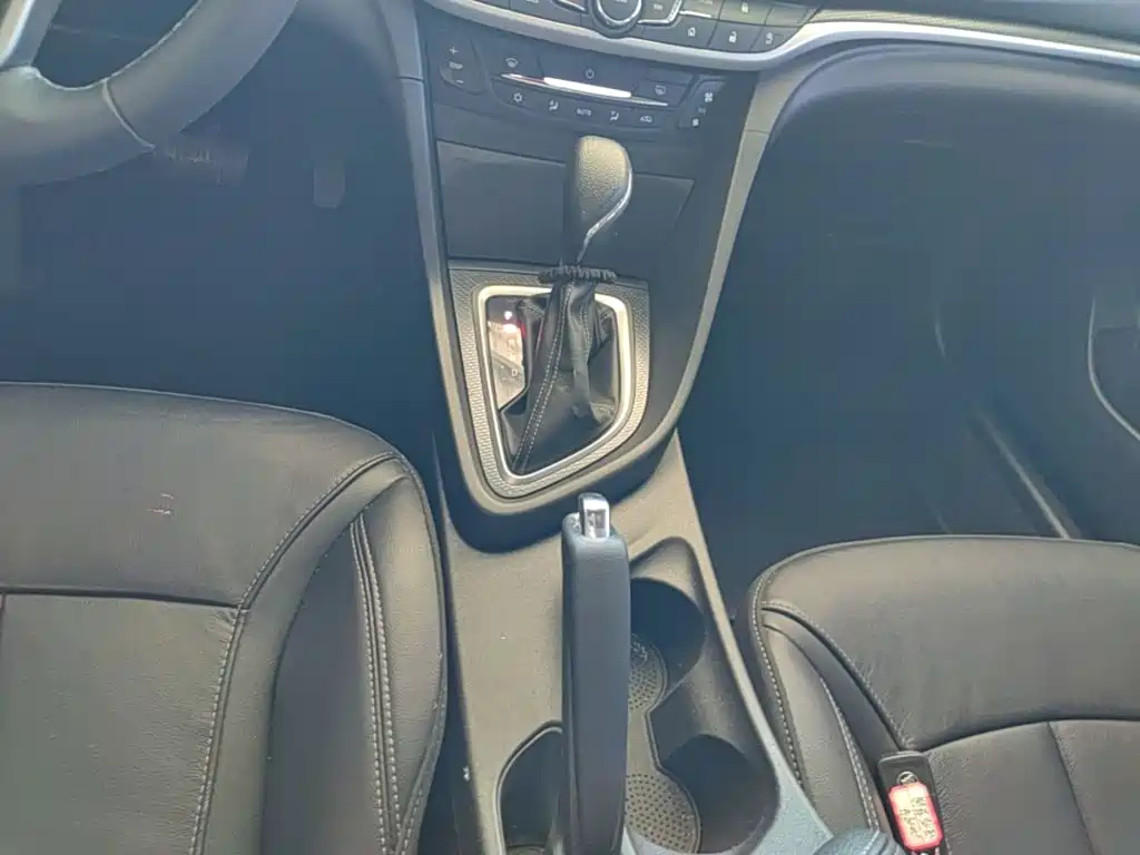 Buick Excelle — миниатюра 14