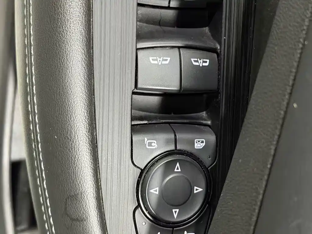 Buick LaCrosse — миниатюра 6