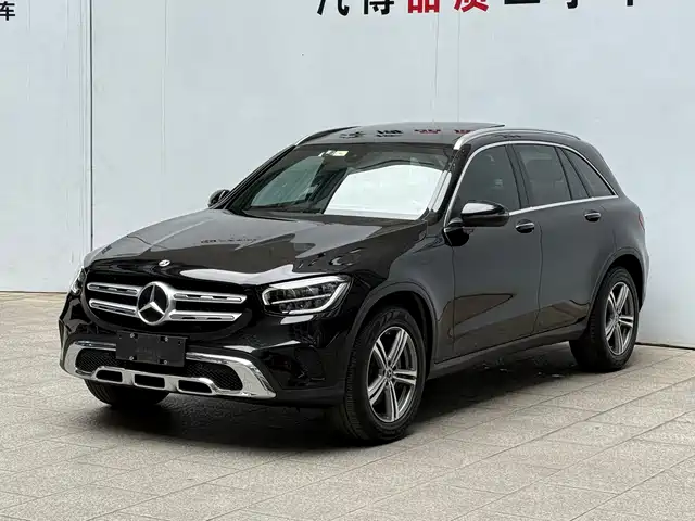 MERCEDES BENZ GLC