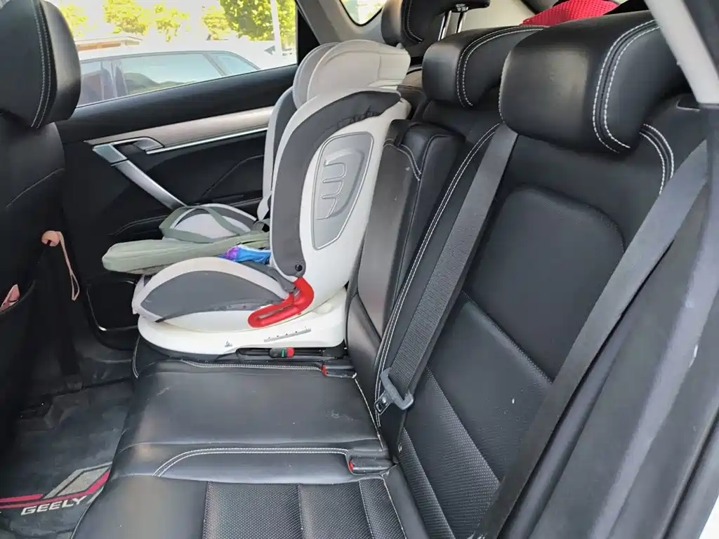 Geely Binyue — миниатюра 18