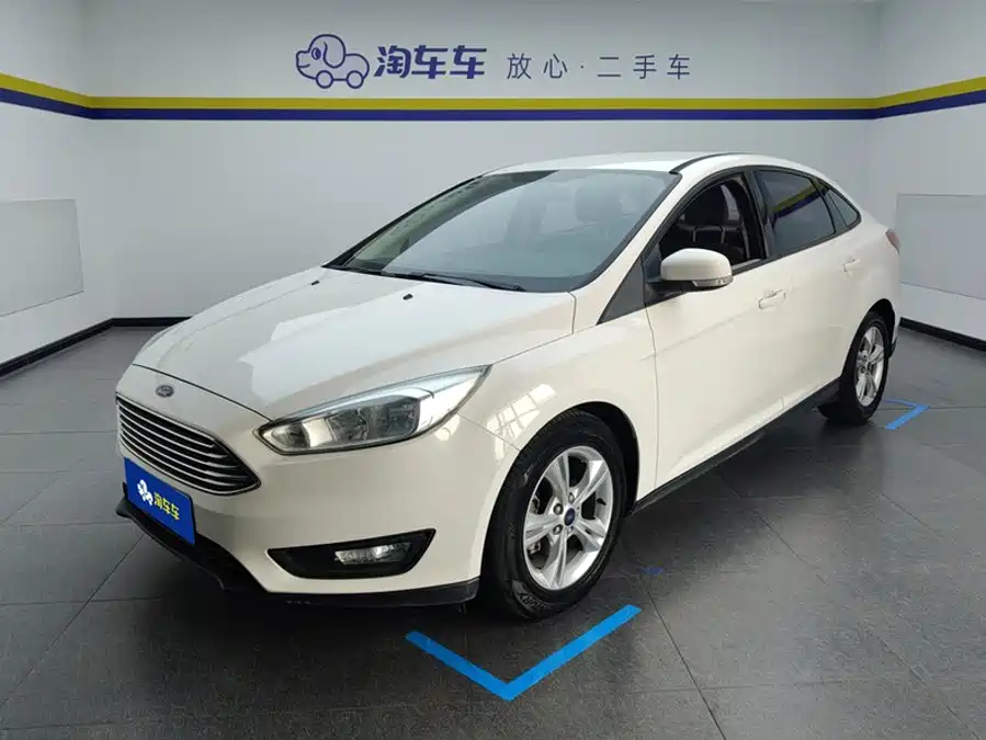 Ford Focus ST фото 1