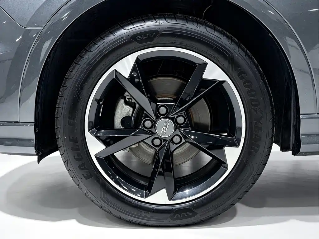 Audi Q3 — миниатюра 20