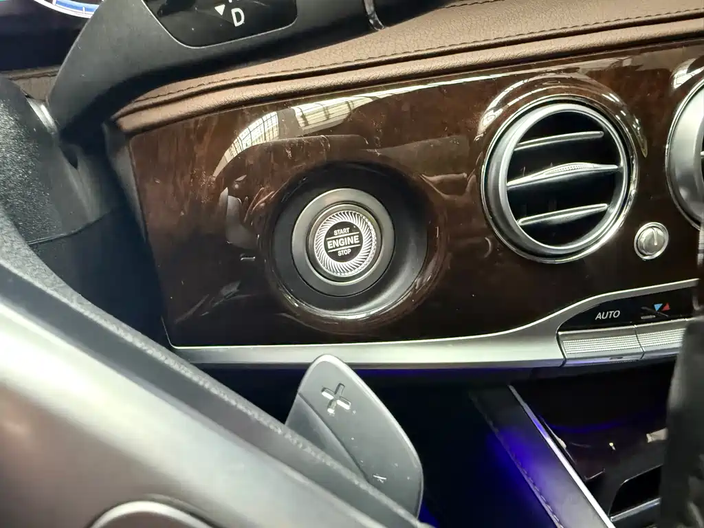 Mercedes-Benz S-Class — миниатюра 23