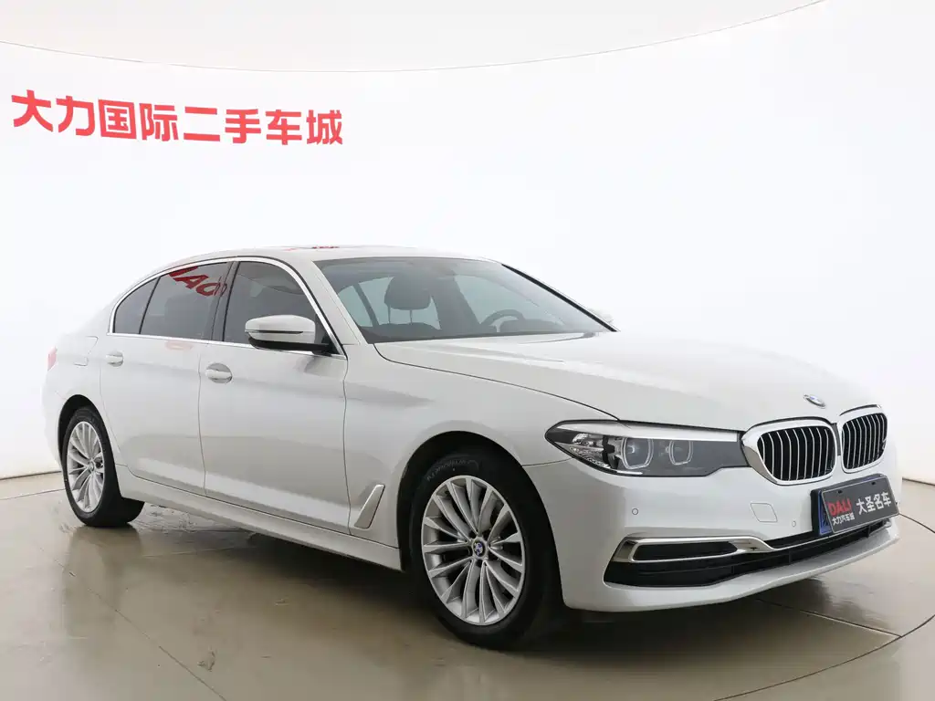 BMW 5 Series — миниатюра 3