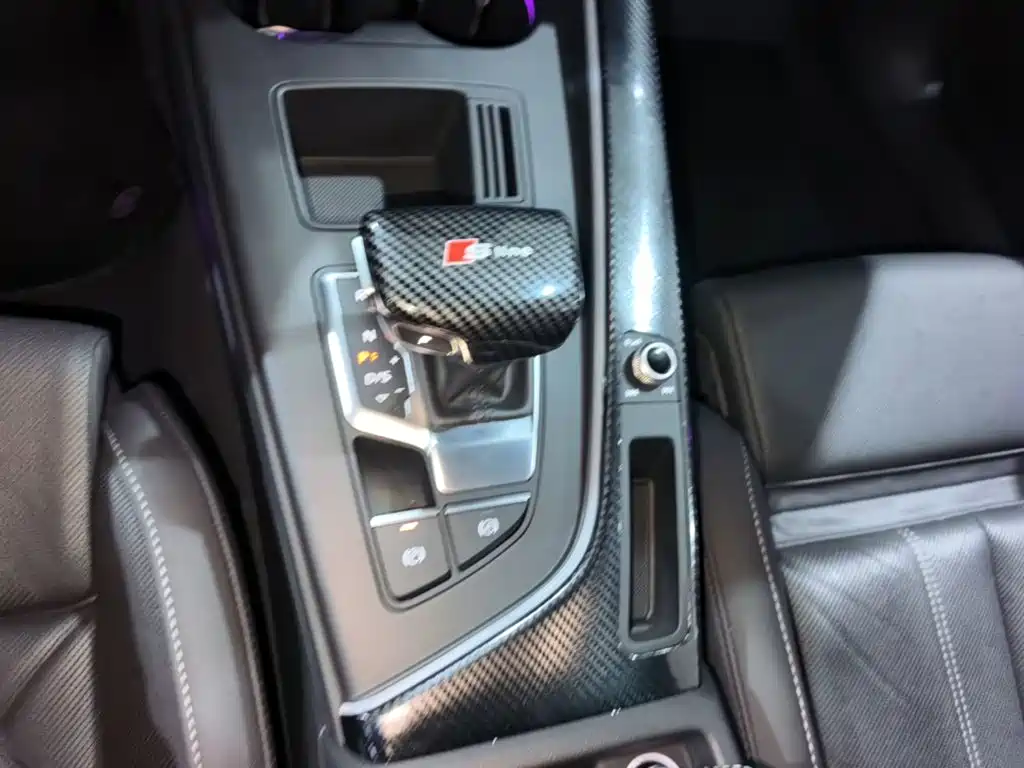 Audi A4L — миниатюра 14