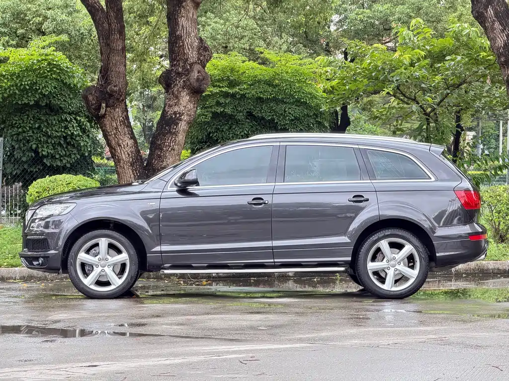 Audi Q7 — миниатюра 4