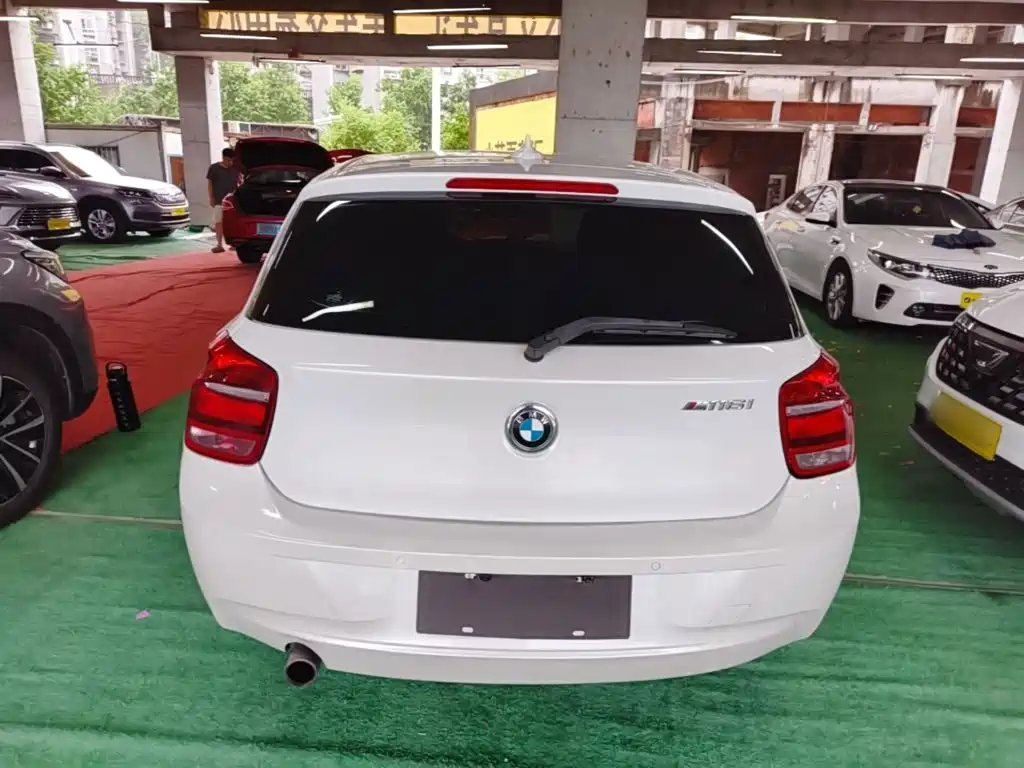 BMW 1 Series (Import) — миниатюра 6