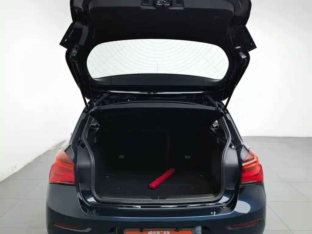 BMW 1 Series (Import) — миниатюра 16