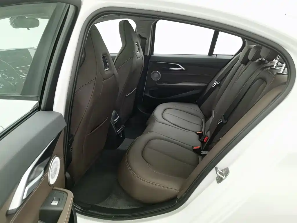 BMW 1 Series — миниатюра 15