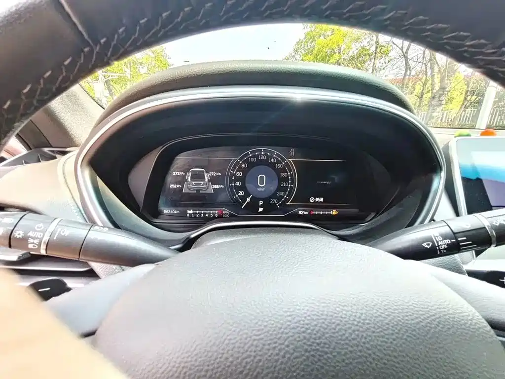 Cadillac CT5 — миниатюра 3