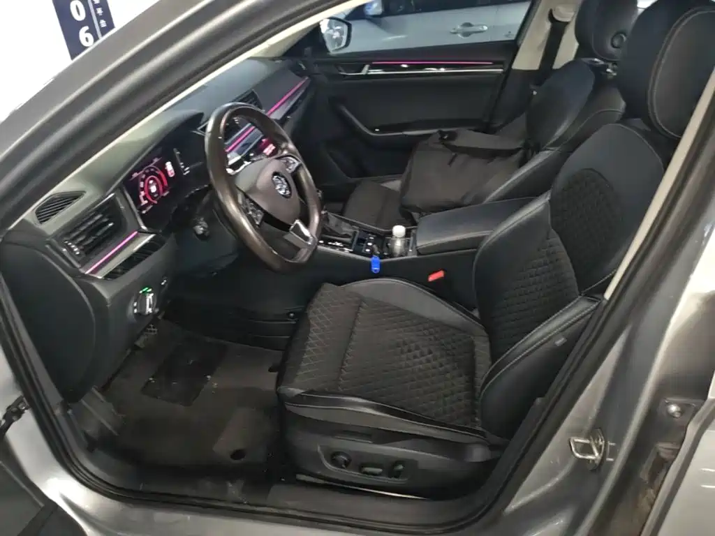 Skoda Superb — миниатюра 15