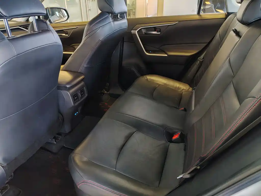Toyota Wildlander New Energy — миниатюра 25