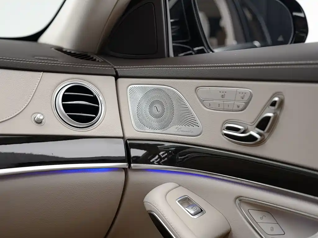 Mercedes-Benz S-Class — миниатюра 12
