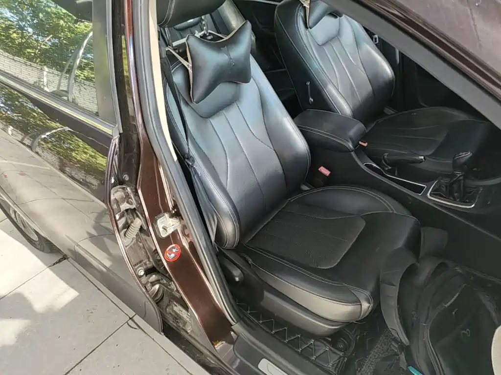 Geely Emgrand — миниатюра 25