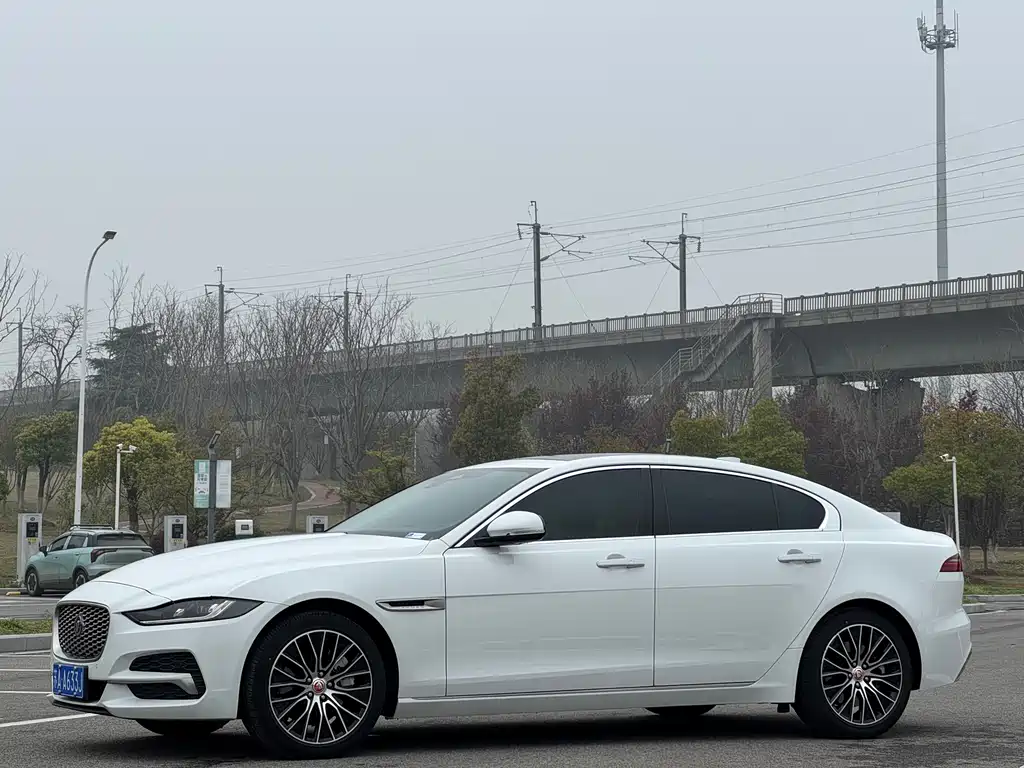 Jaguar XEL 2022