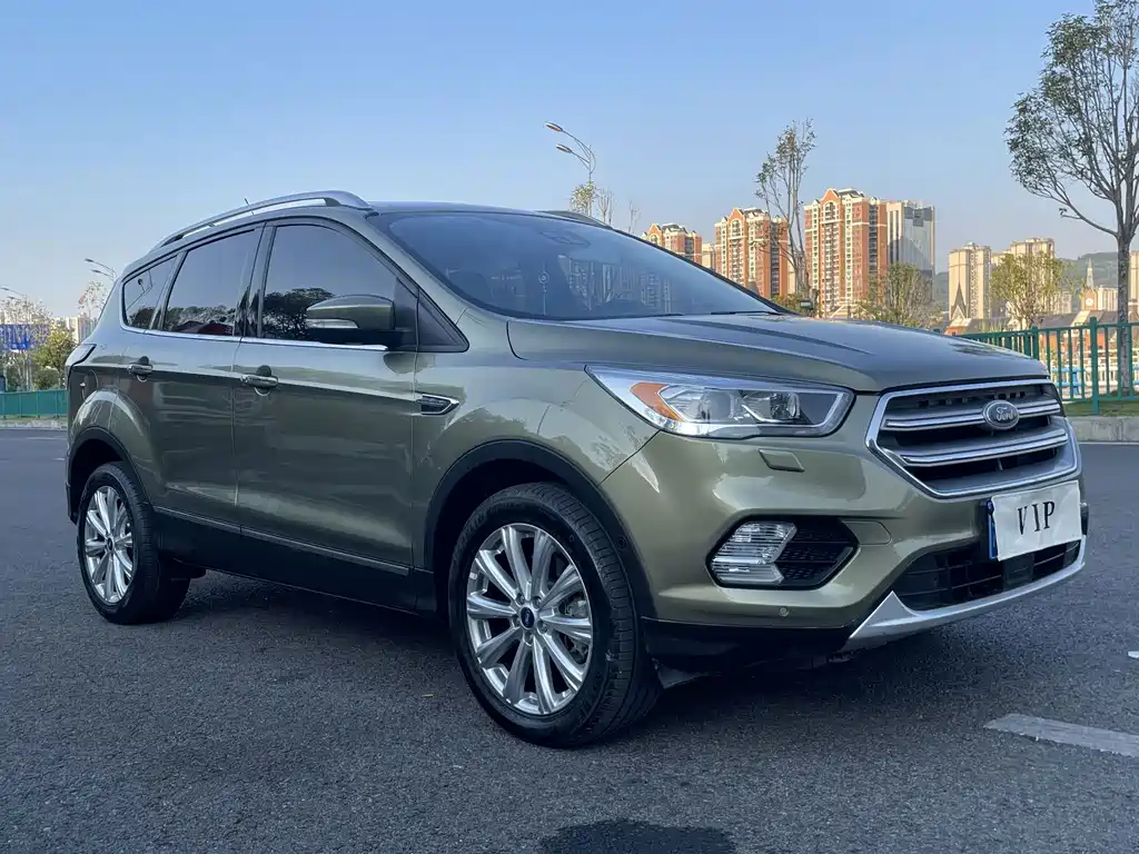 Ford Kuga — миниатюра 7