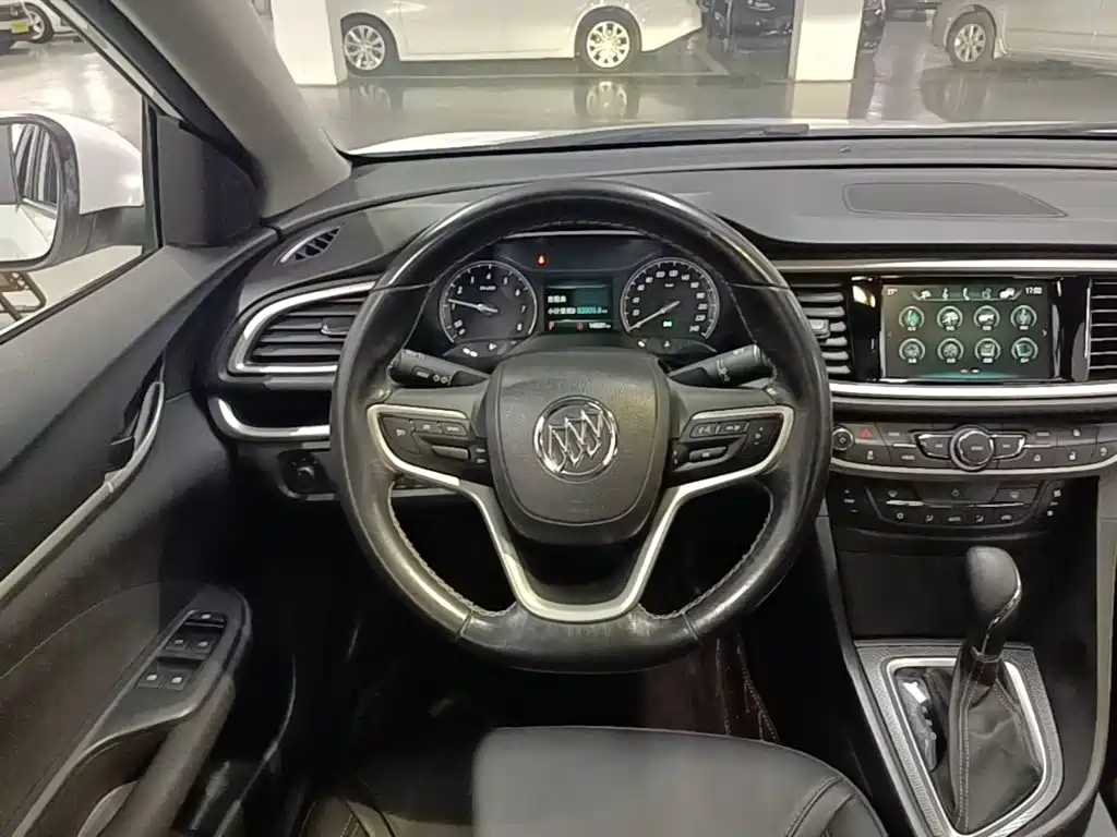Buick Excelle — миниатюра 11