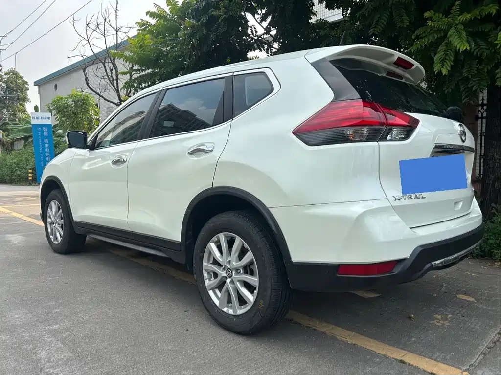 Nissan X-Trail — миниатюра 7