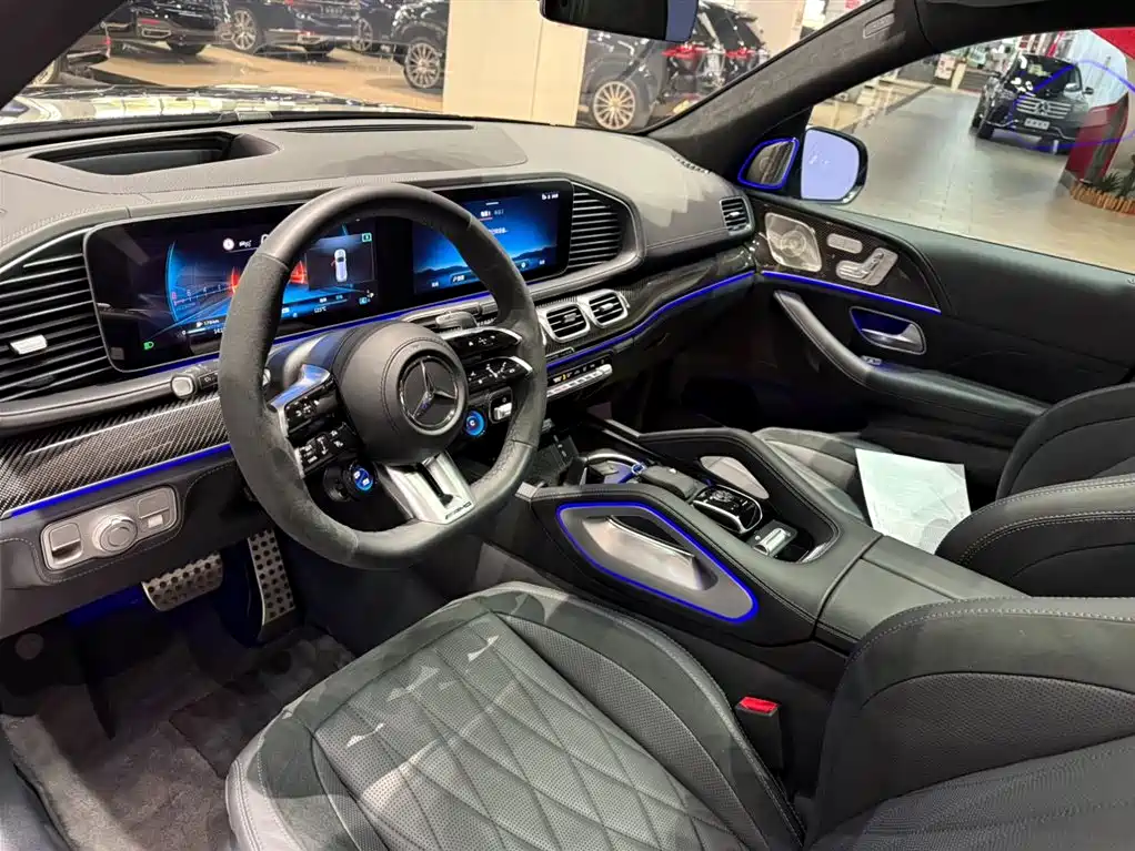 MERCEDES-BENZ GLS AMG