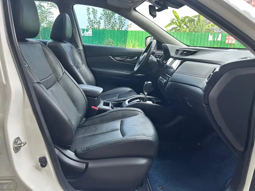 Nissan X-Trail — миниатюра 12