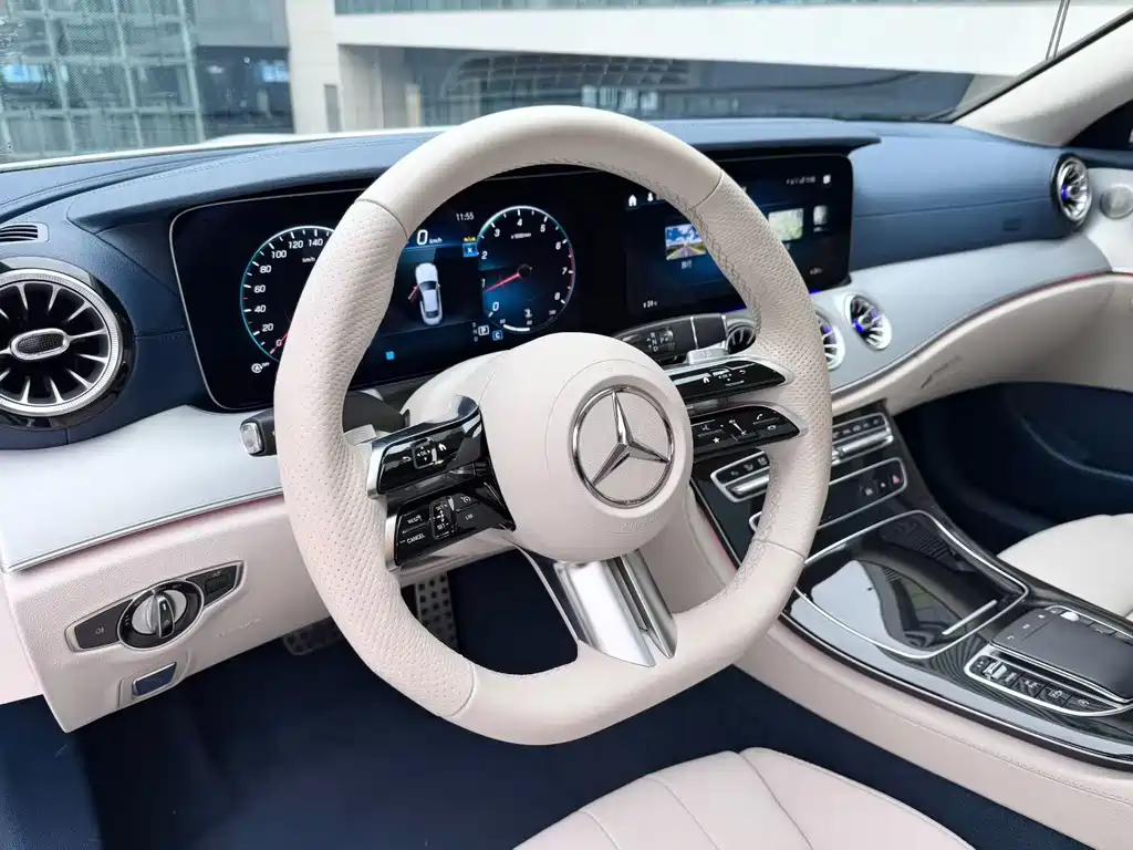 MERCEDES-BENZ E CLASS