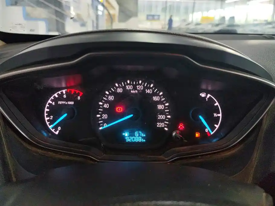 Ford Escort — миниатюра 14