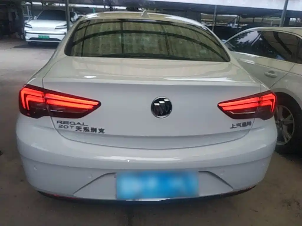 Buick Regal — миниатюра 6
