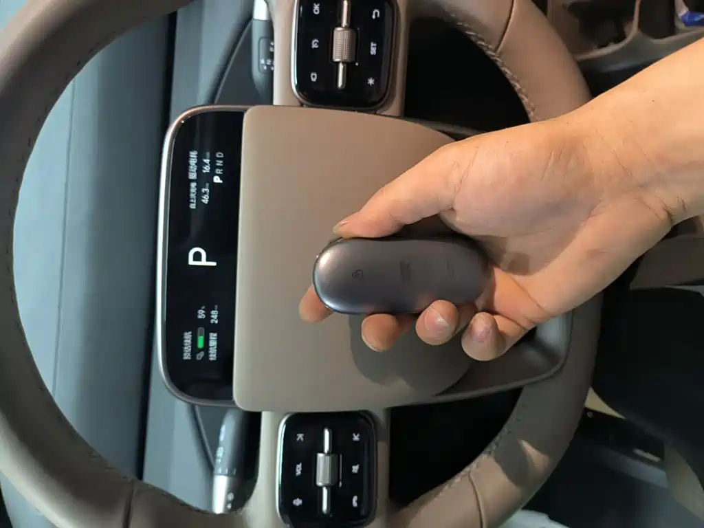 Li Auto Li MEGA — миниатюра 9