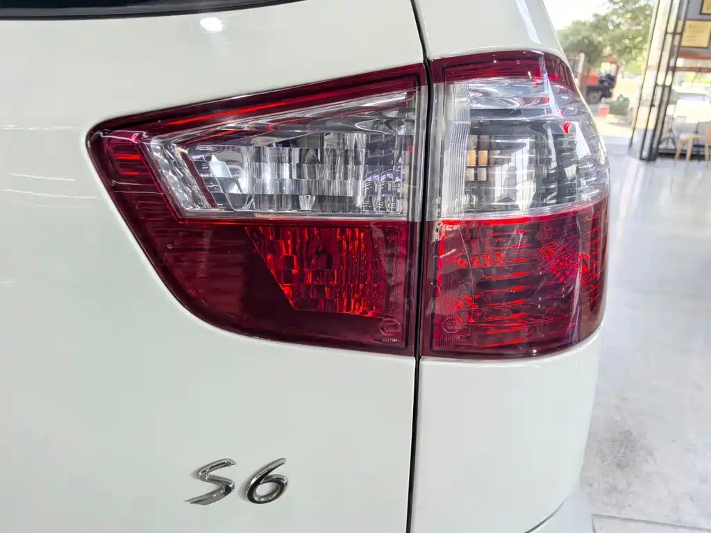 BYD S6 — миниатюра 6