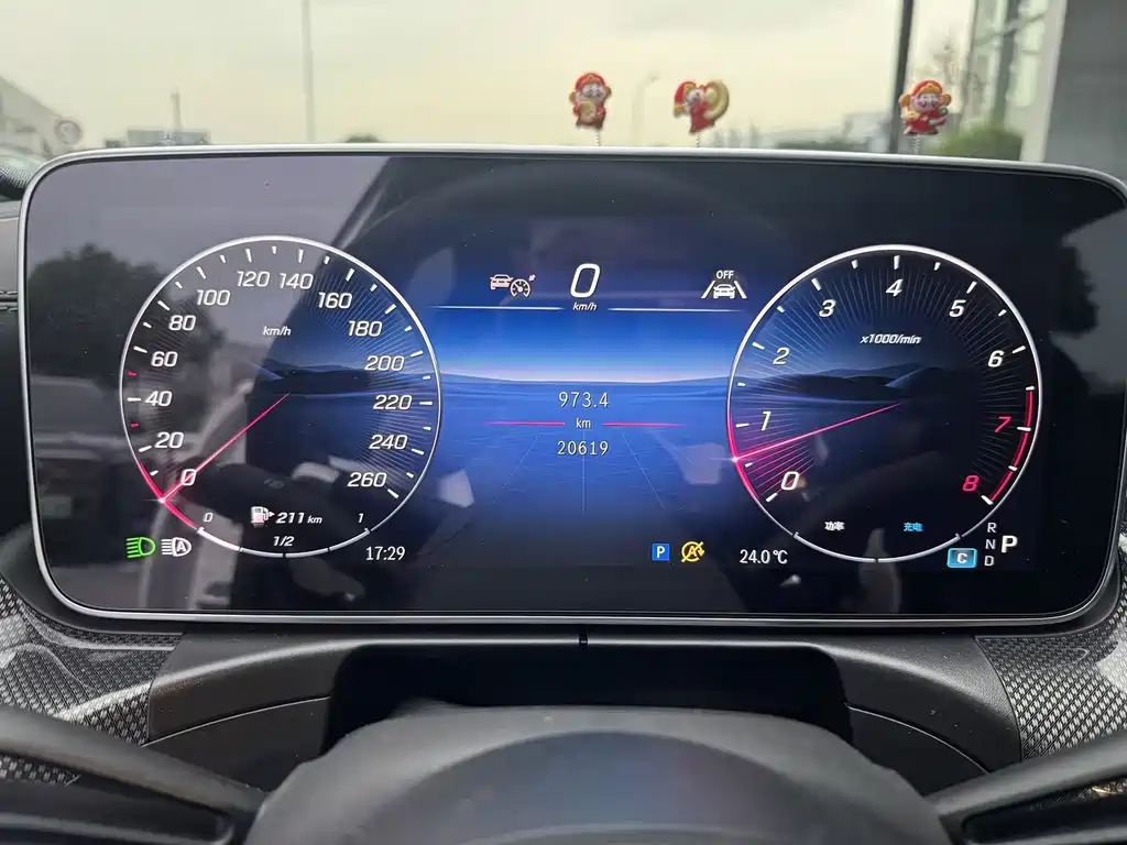 Mercedes-Benz C-Class — миниатюра 7