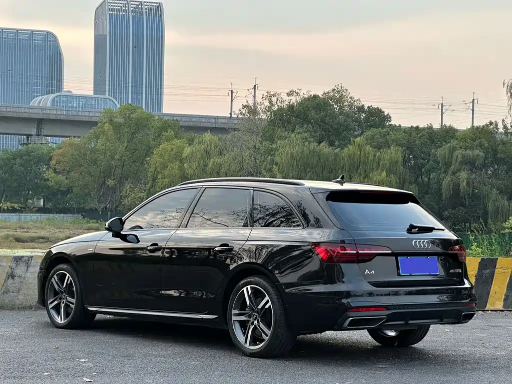 Audi A4 (Import) — миниатюра 7