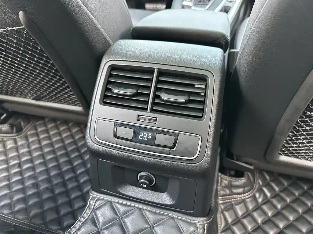 Audi A4 (Import) — миниатюра 19