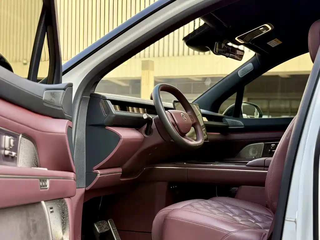 NIO ES8 2026 мест Executive Luxury