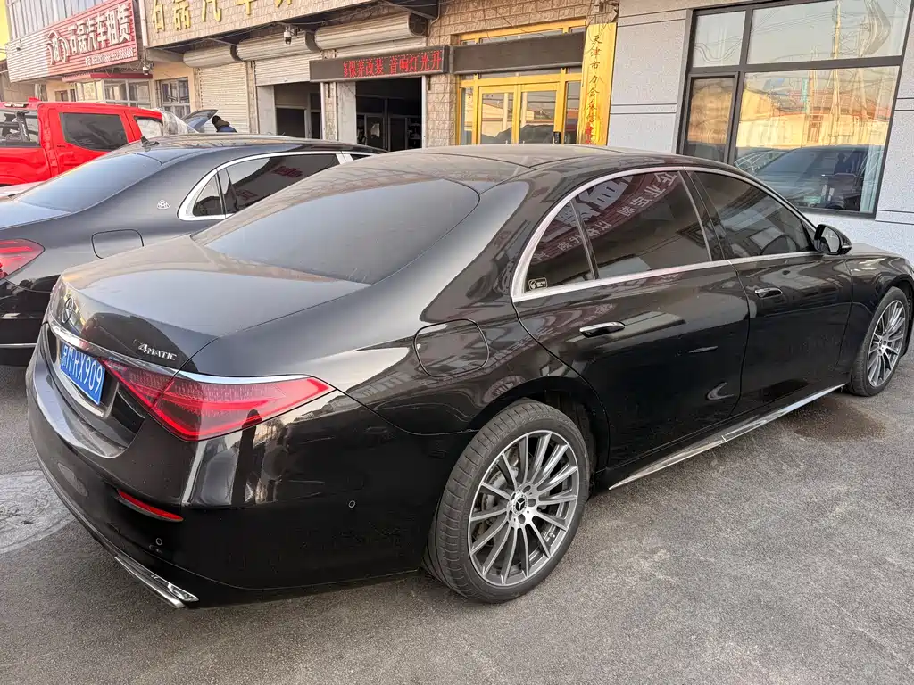 MERCEDES-BENZ S CLASS