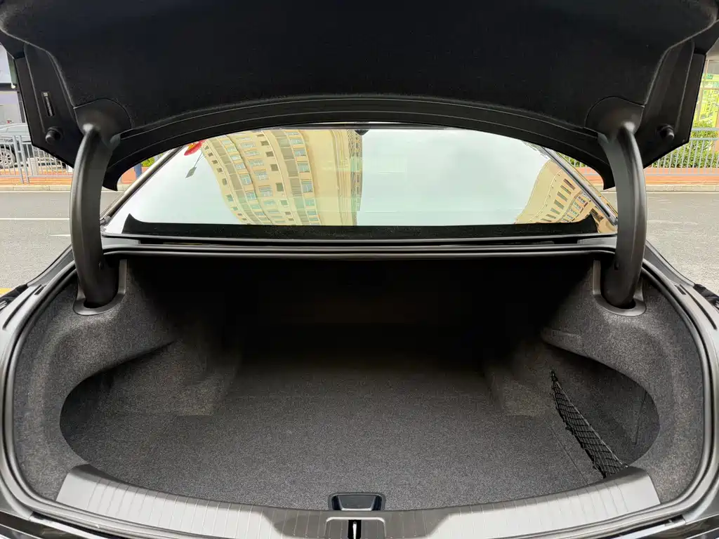 Cadillac CT6 2026 28T Flagship