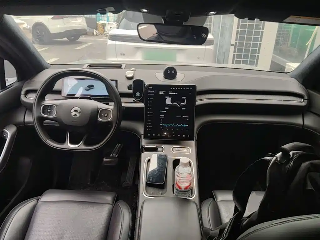 NIO ES6 — миниатюра 10