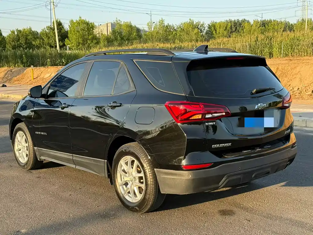Chevrolet Equinox — миниатюра 7