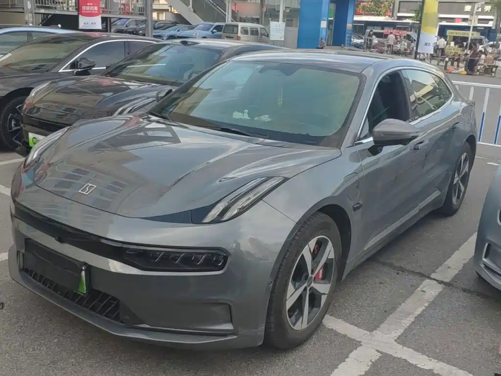 Zeekr 001