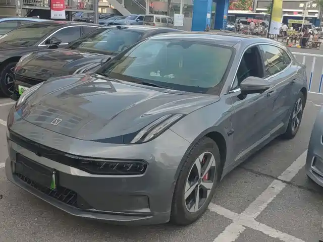 2023 Zeekr 001