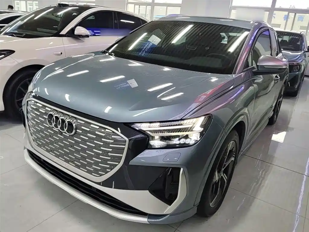Audi Q4 e-tron 2023